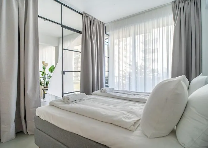 Scandinavian Premium Atelier - Spacious Comfort