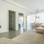 Scandinavian Premium Atelier - Spacious Comfort Apartament