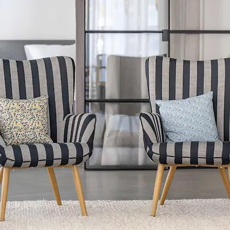 Scandinavian Premium Atelier - Spacious Comfort Apartment *